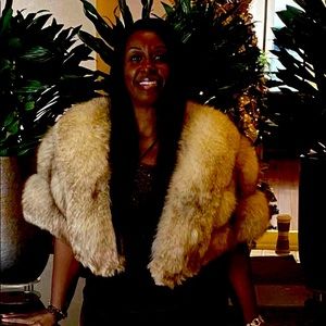 Vintage blue fox fur shrug/cape lush and beautiful approx size Medium